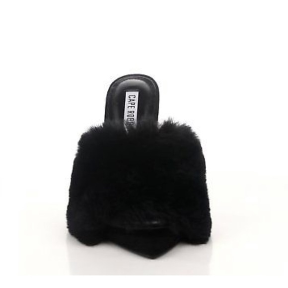 ❤️ 👠 SOLD!! Faux Fur mule heel 😍🥰😘 - Picture 8 of 8